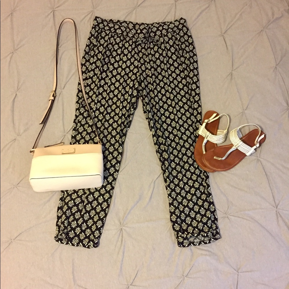 Old Navy floral pants